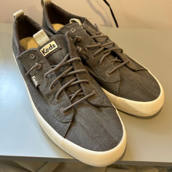 Keds Shoes - Keds Gray Canvas Sneakers Versatile Everyday Style- new